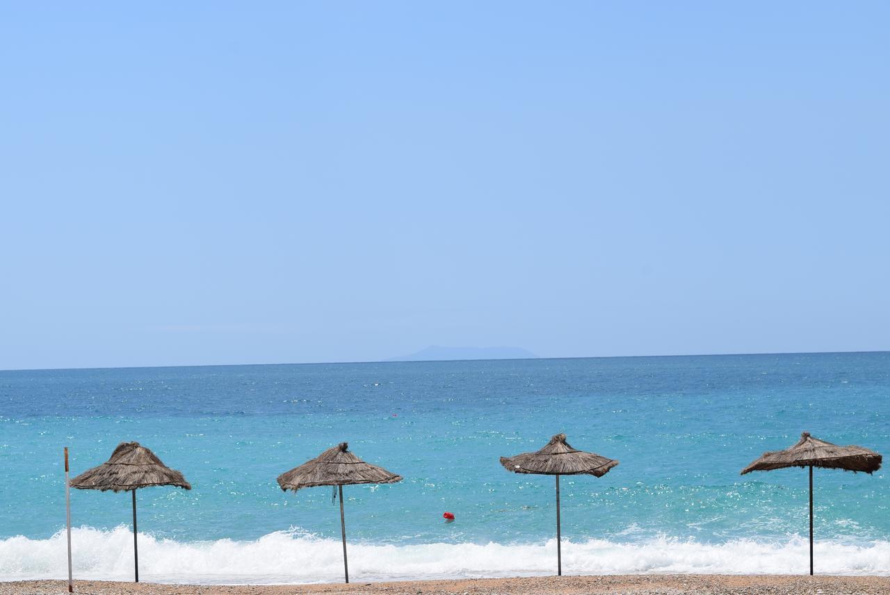 Hotel Kolagji Himarë Dış mekan fotoğraf